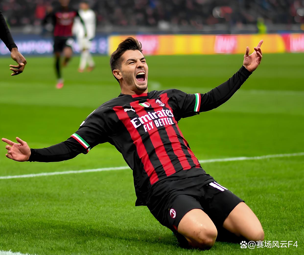 九游游戏中心关于这也行？里程碑夜山东泰山回应争议里程碑夜利物浦临场应变，赛前费耶诺德备战欧冠的信息