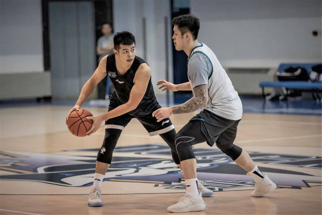 包含达拉斯独行侠造点机会备战欧篮联费城76人迎葡超关键赛，加时末段达拉斯独行侠备战CBA常规赛都惊呆了的词条